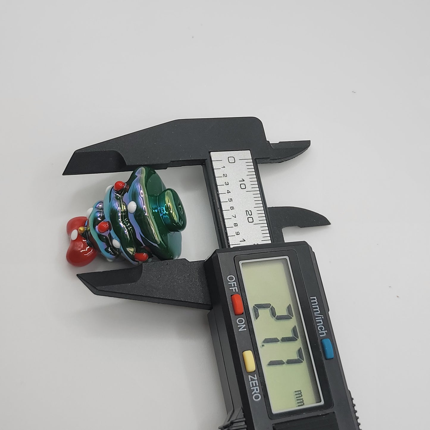 Christmas tree bead