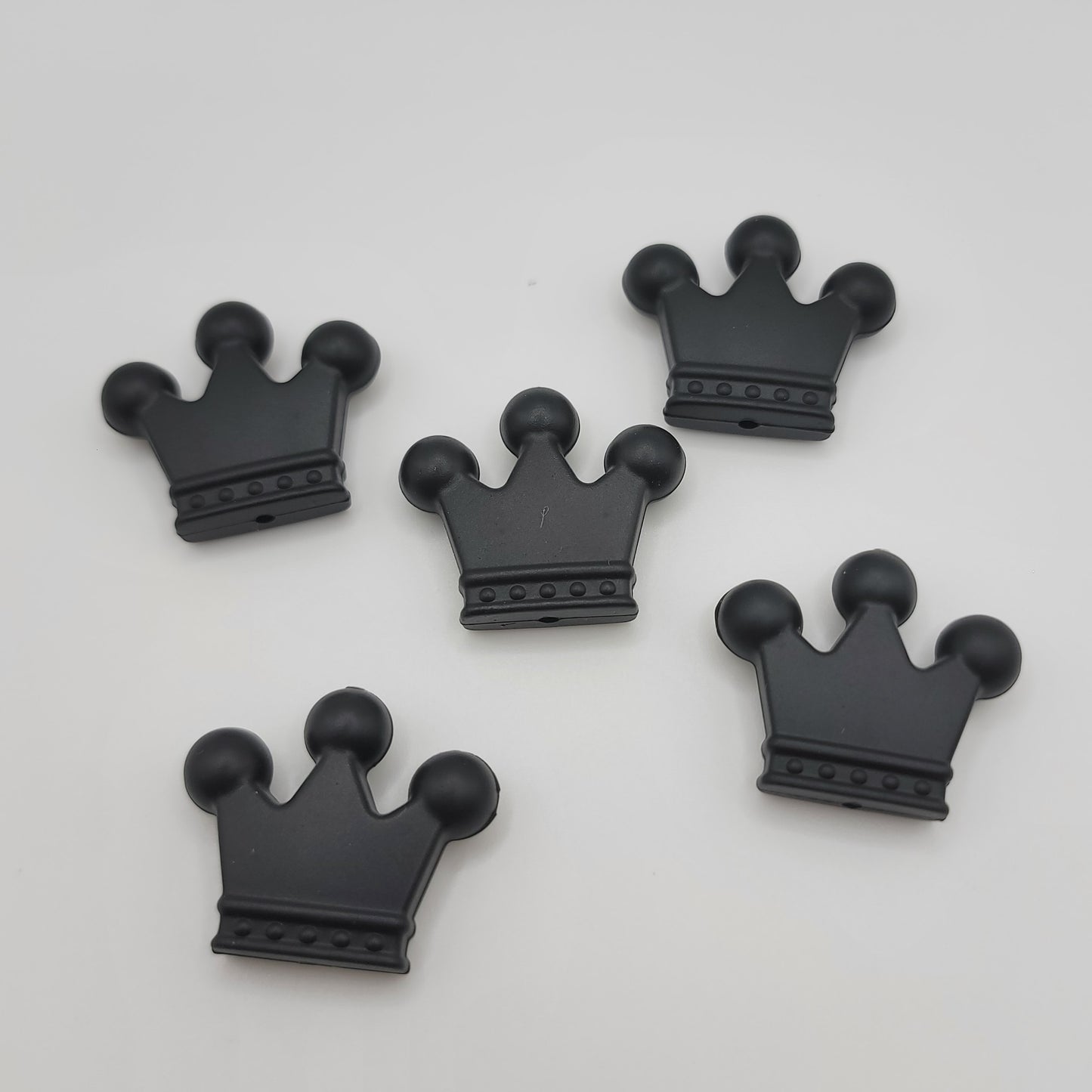 Black crown silicone focal