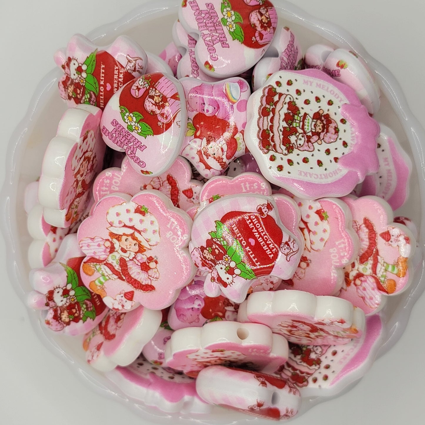 Strawberry shorty cake and characters mixed beads