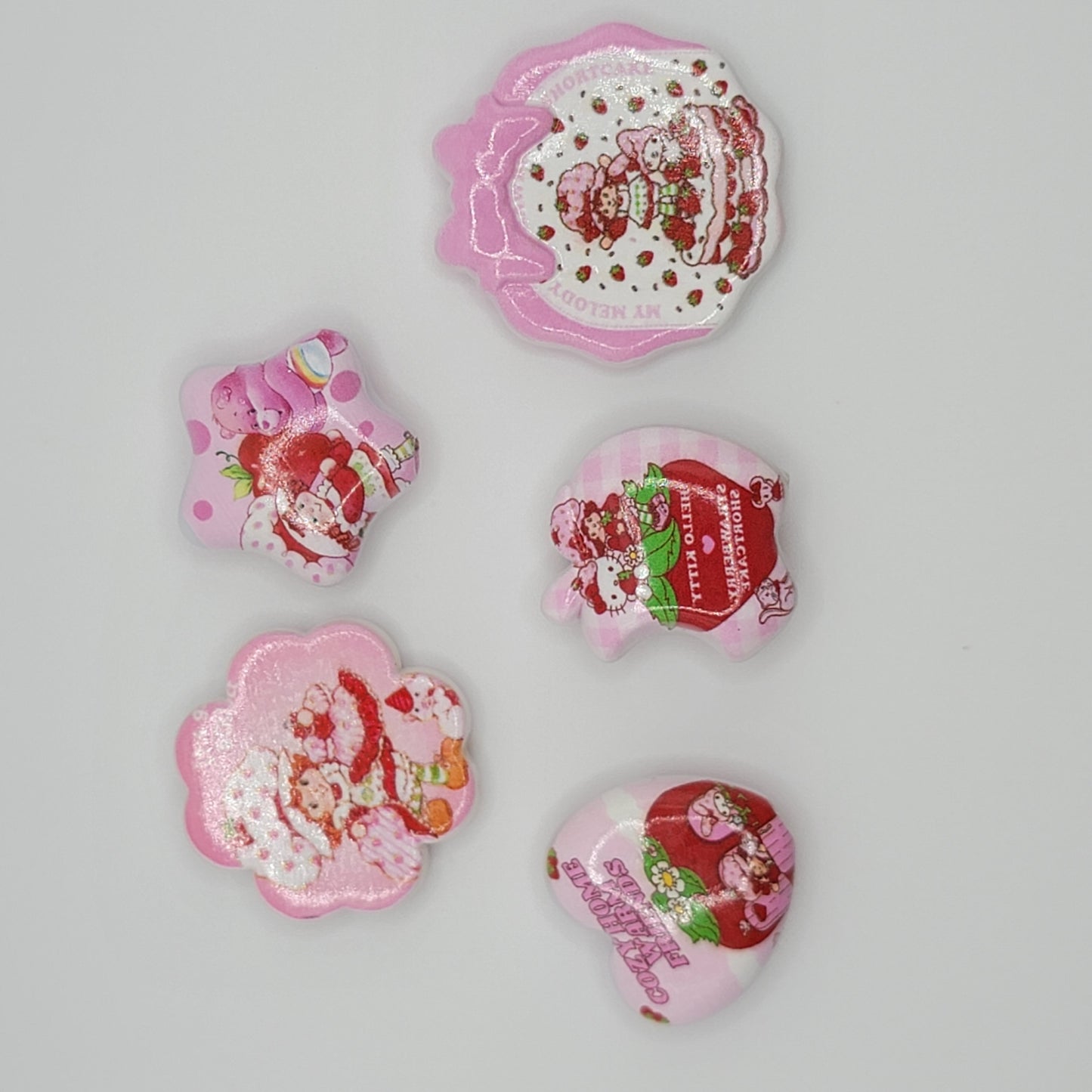 Strawberry shorty cake and characters mixed beads
