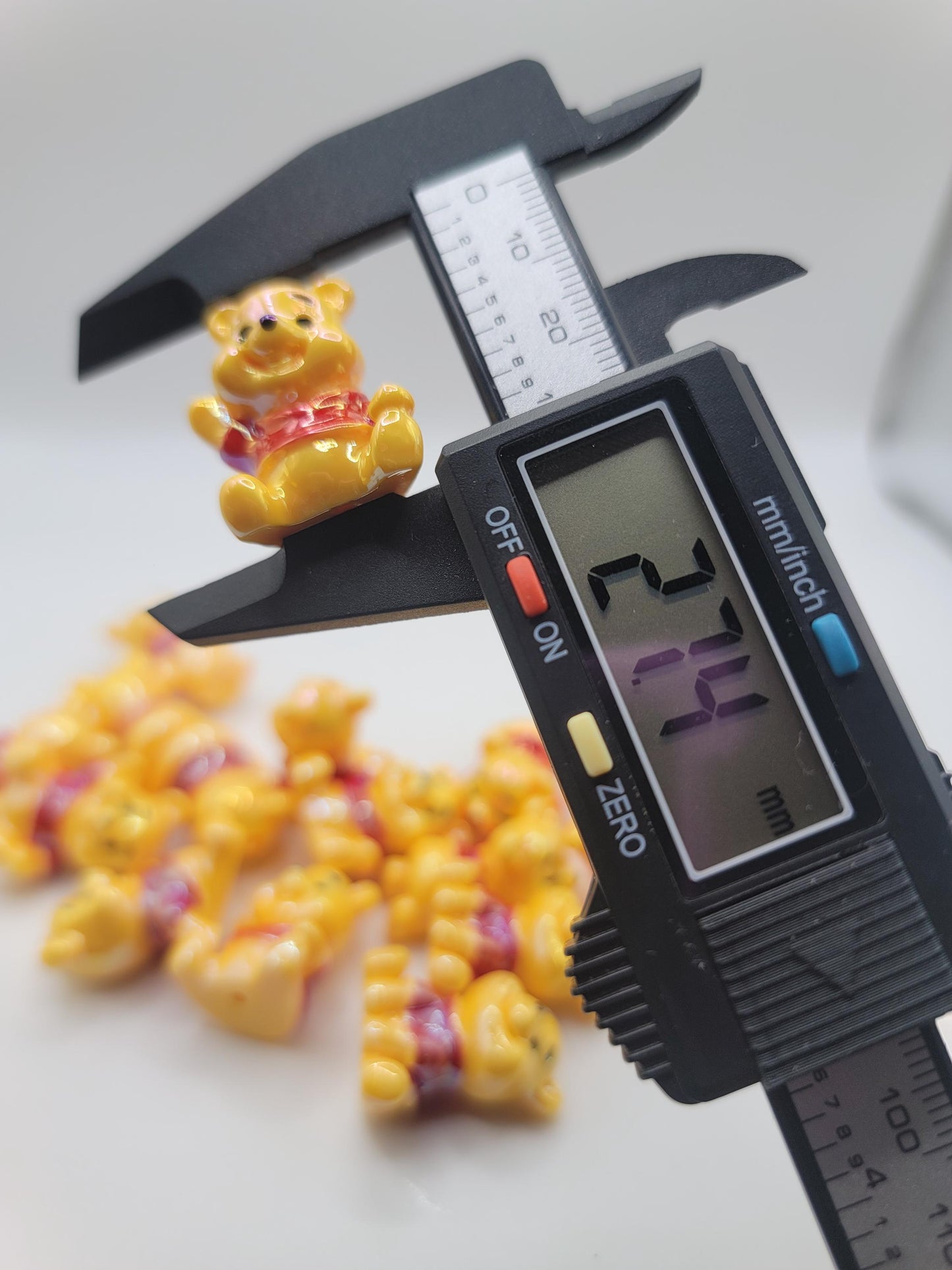 3D Acrylic Honey Bear Bead 5 mixed pieces
