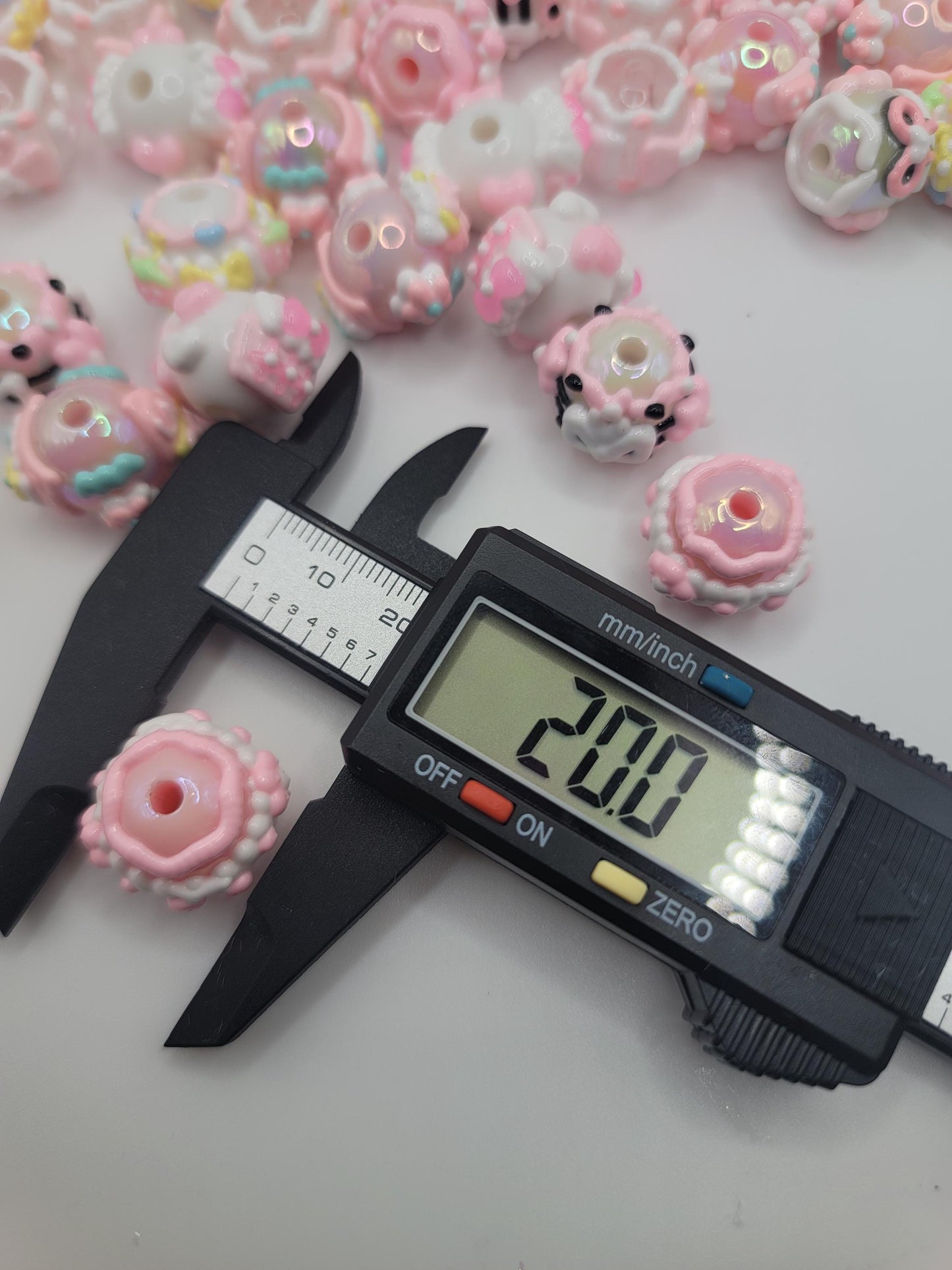 16mm Hand painted beads, pink mixed pcs.