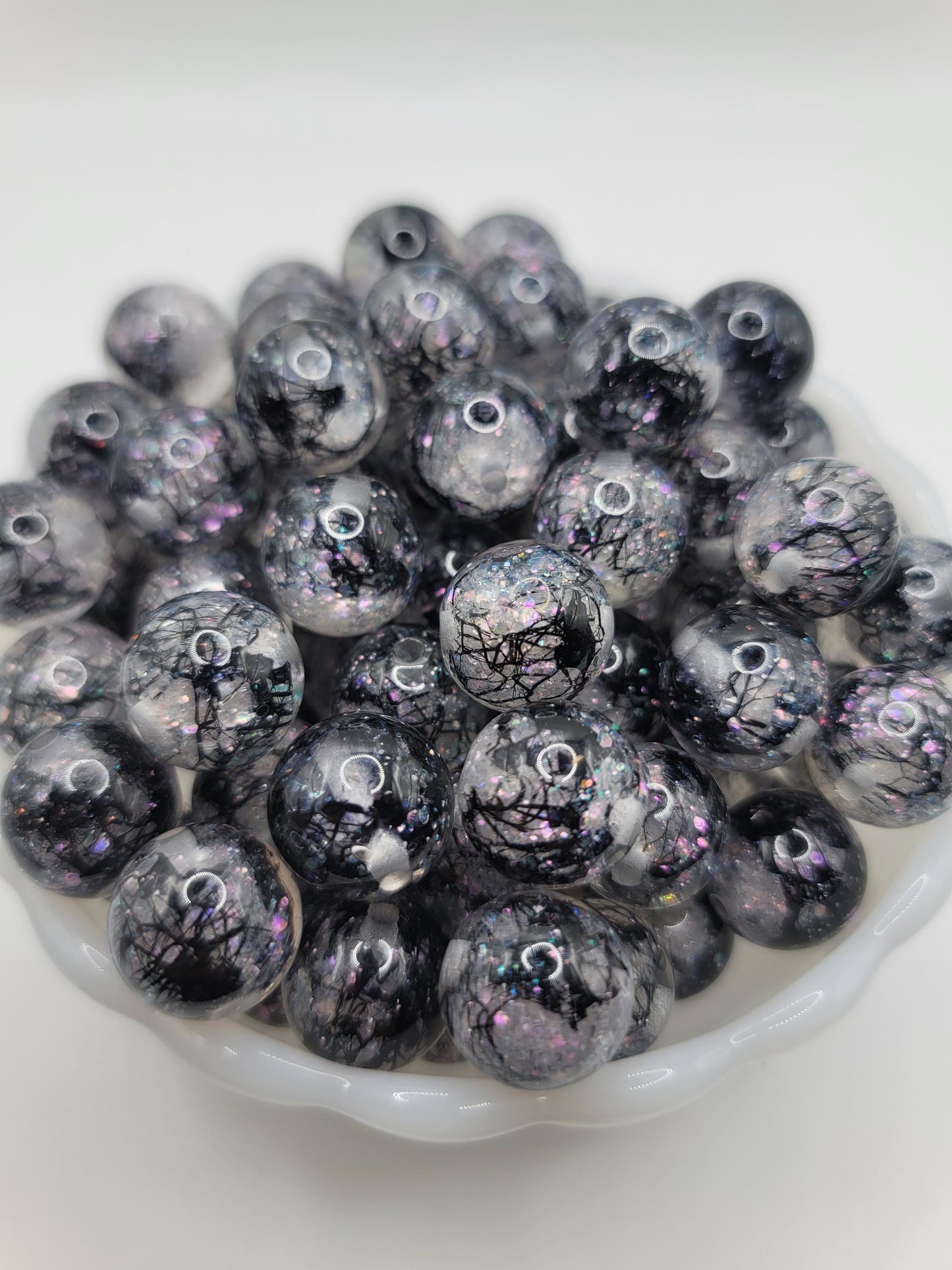 16mm Crackle Resin Beads – Black veined & purple Glitter Mix (10 pcs)