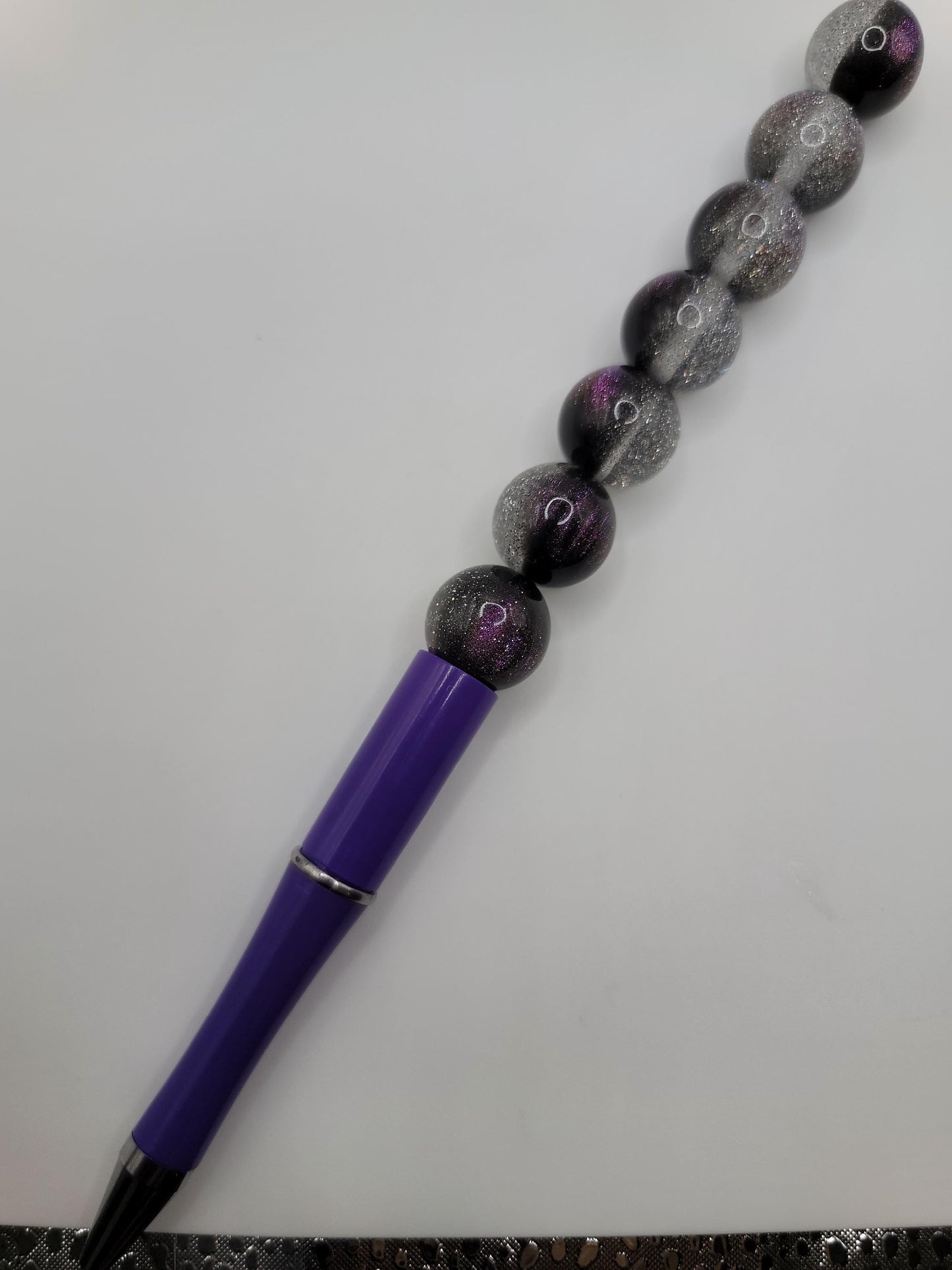 16mm  "Purple Poison" Black, Silver & Purple Glitter Resin Beads 10 pack