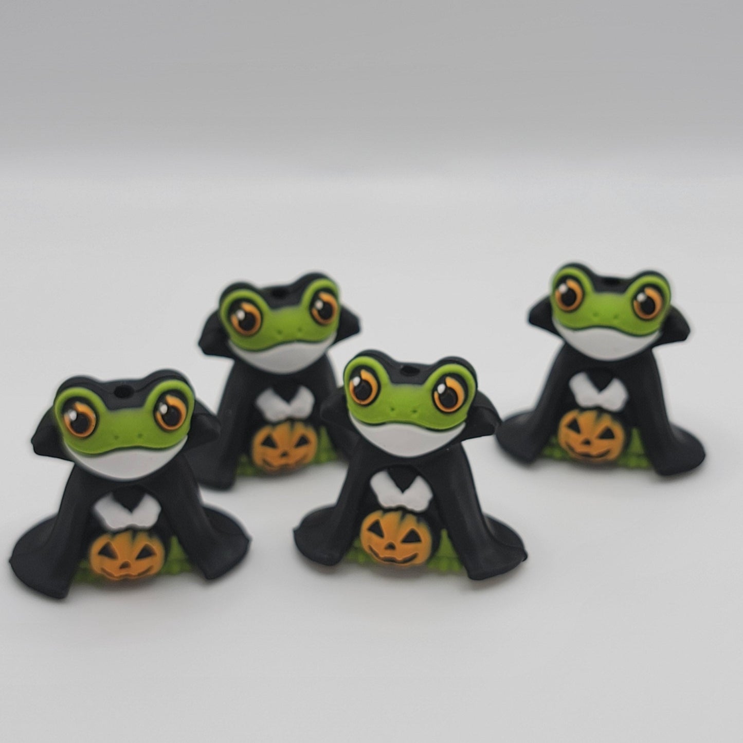 Halloween Caped frog silicone focal, 2pack