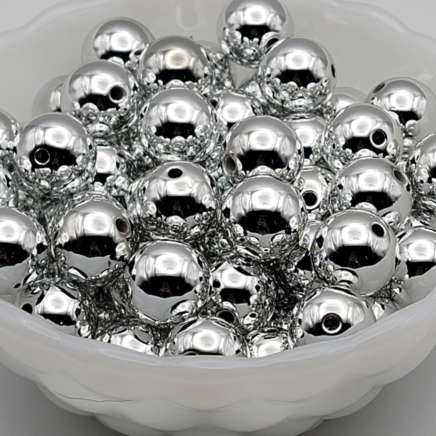 16MM Silver acrylic beads